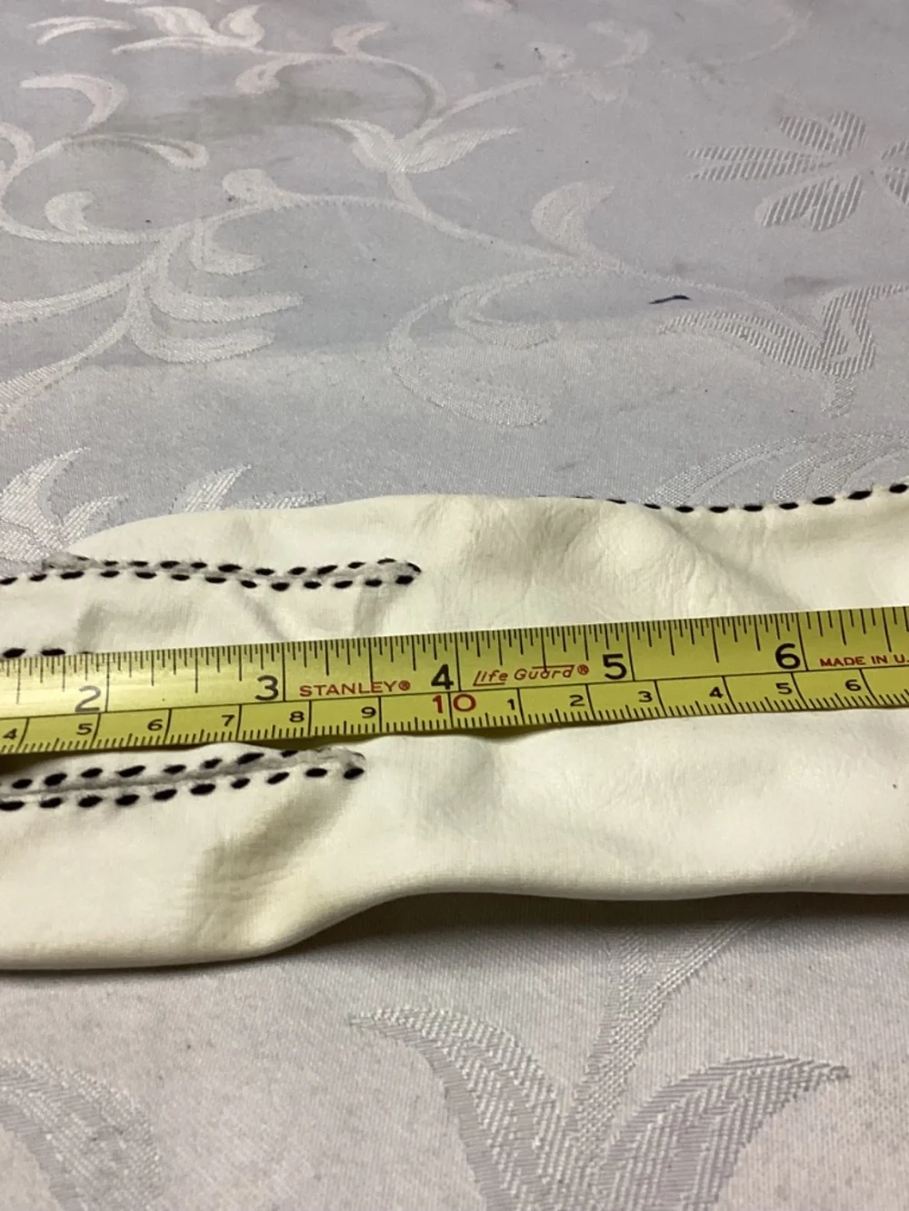 VAN RAALTE. VINTAGE LADIES GLOVES. BLK / WHITE STITCH. RARE 💃💃💃